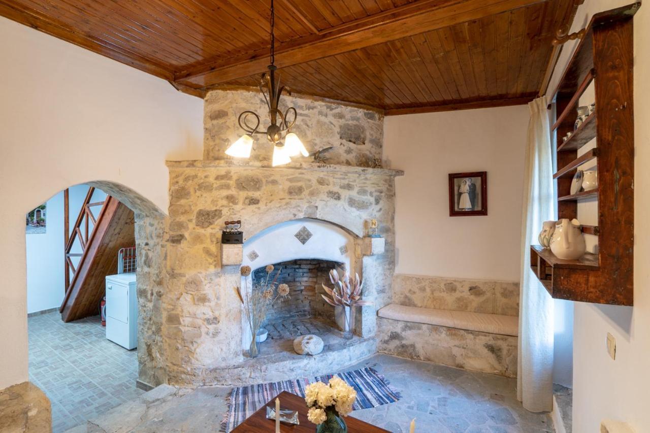Villa Tzaniana Apomarma Extérieur photo