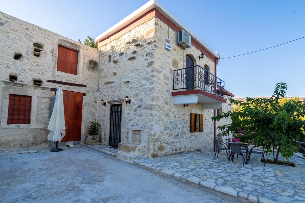 Villa Tzaniana Apomarma Extérieur photo