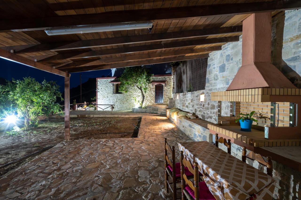 Villa Tzaniana Apomarma Extérieur photo