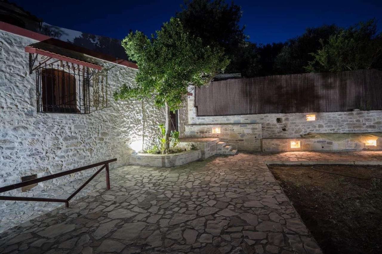 Villa Tzaniana Apomarma Extérieur photo